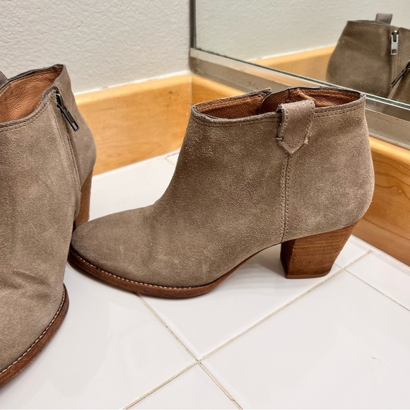 Madewell The Billie boot in suede - Picture 11 of 12